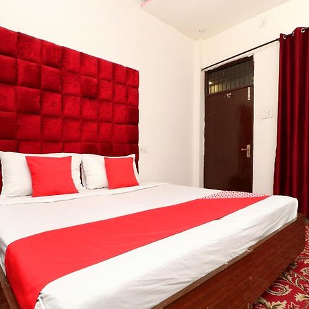 Hotel O Rr Villa Chandīgarh 外观 照片