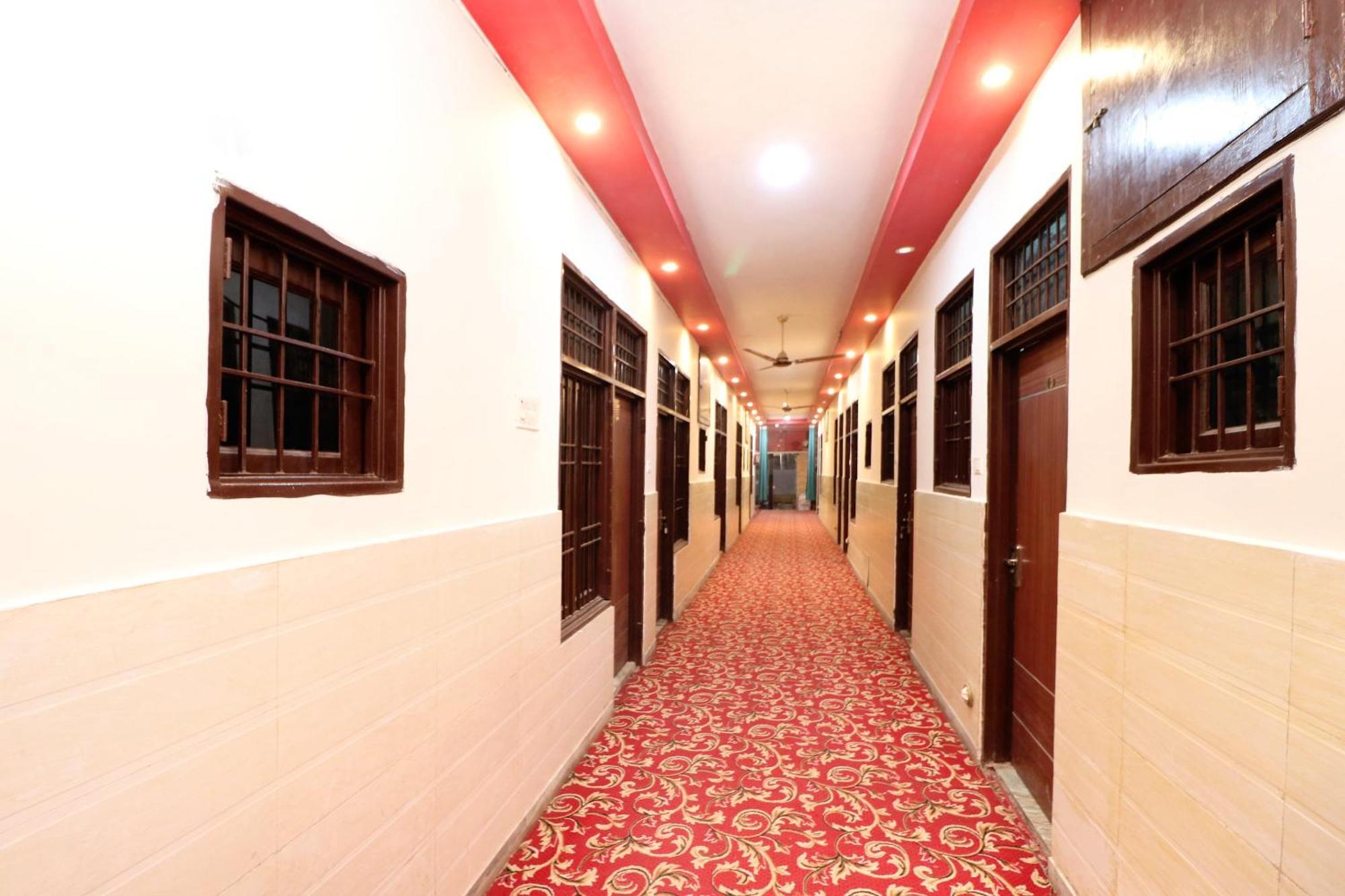 Hotel O Rr Villa Chandīgarh 外观 照片